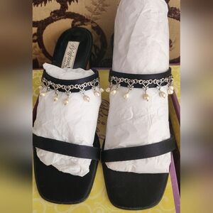 Brighton 9M "TIA" Pearls, Silver❤️s Black Satin, Leather Sandal Italy Benchmade
